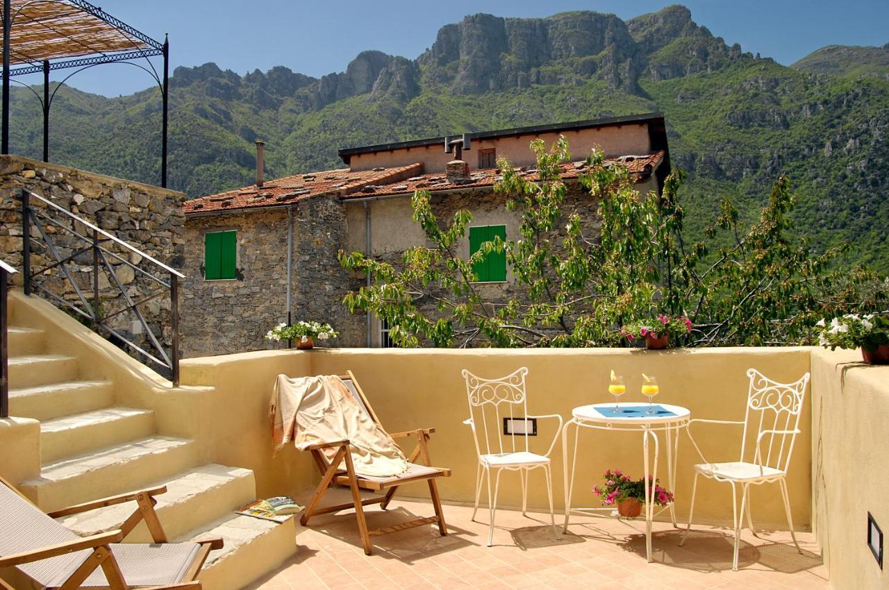 La Casa Dei Nonni Castelbianco Bed & Breakfast Colletta Luaran gambar