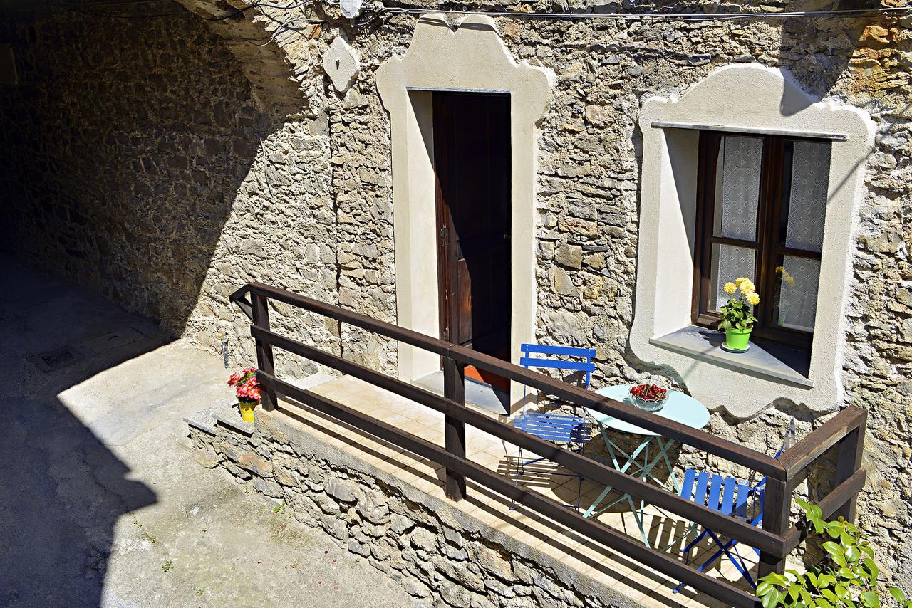 La Casa Dei Nonni Castelbianco Bed & Breakfast Colletta Luaran gambar